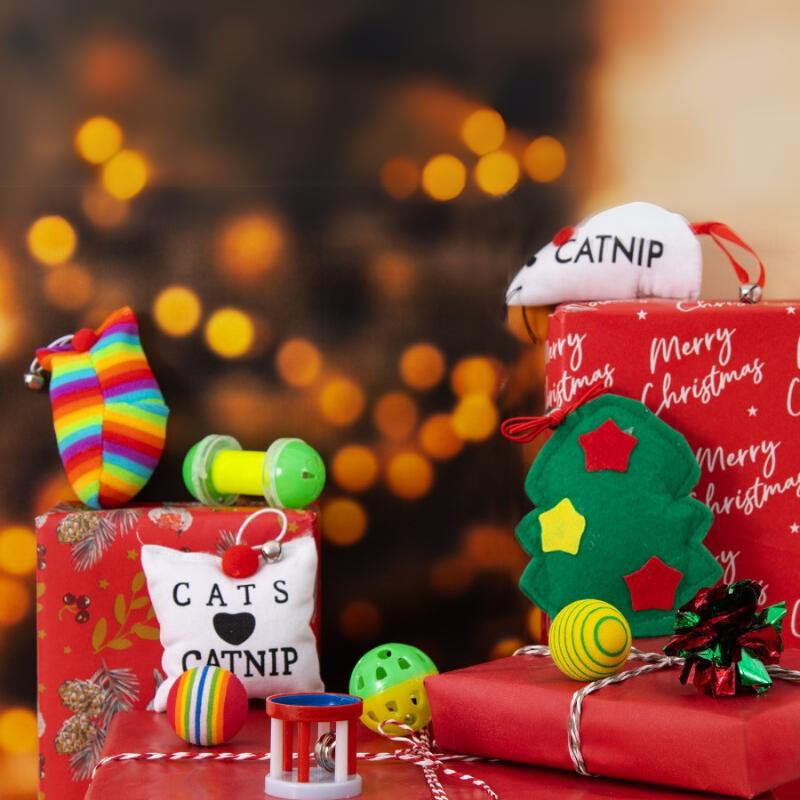 Smart Choice Festive Cat Toy Stocking with 6 Toys, 2 Pack