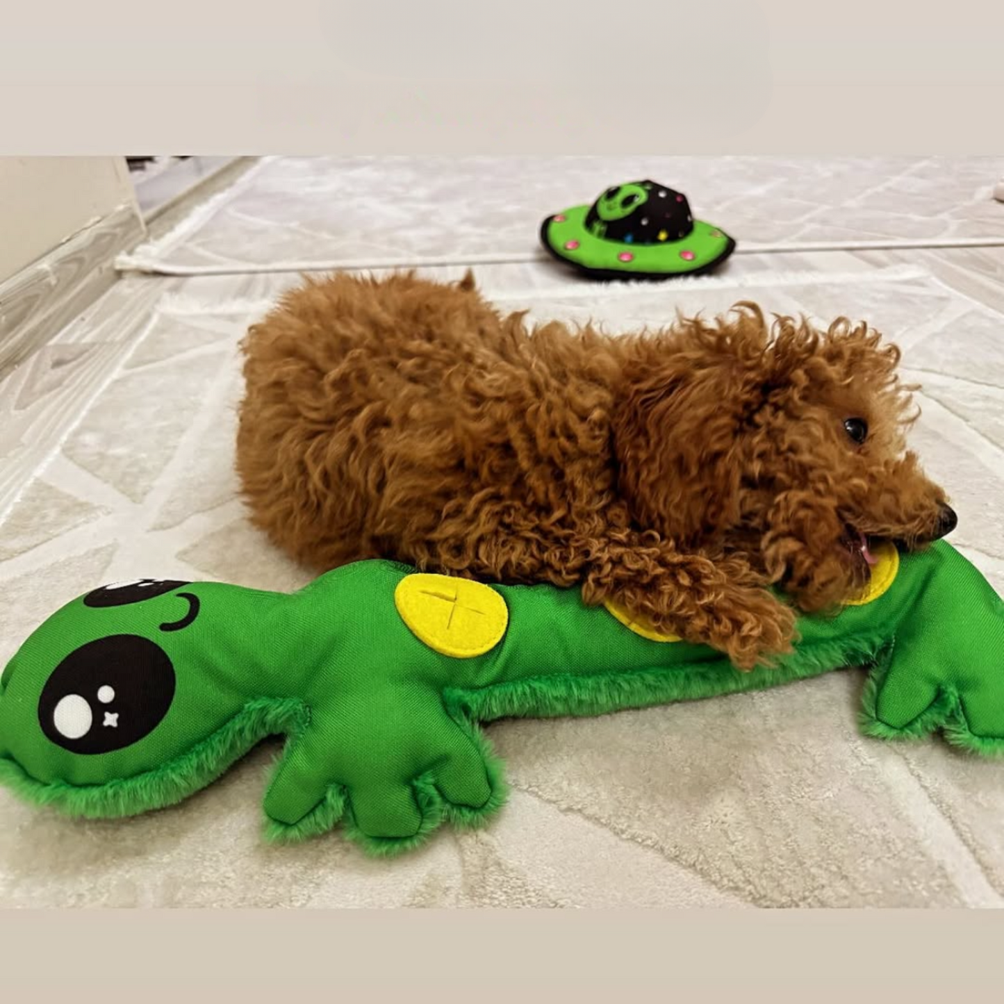 WufWuf Alien Treat Buddy – The Ultimate Interactive Plush Toy